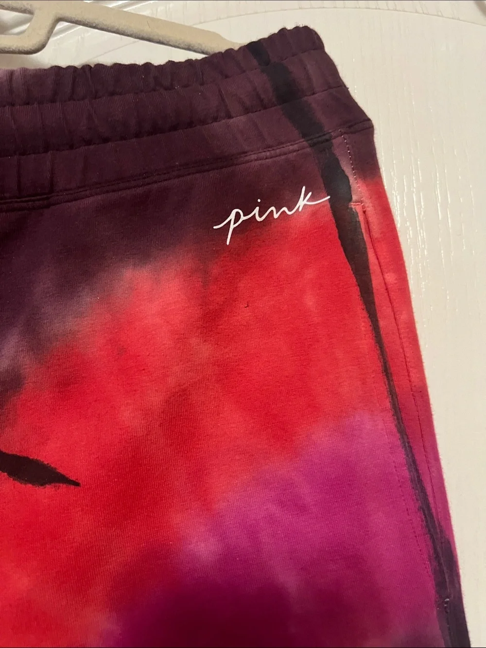 PINK vs Tie-Dye Sweatshirt & Joggers Set - Pink/Red/Black